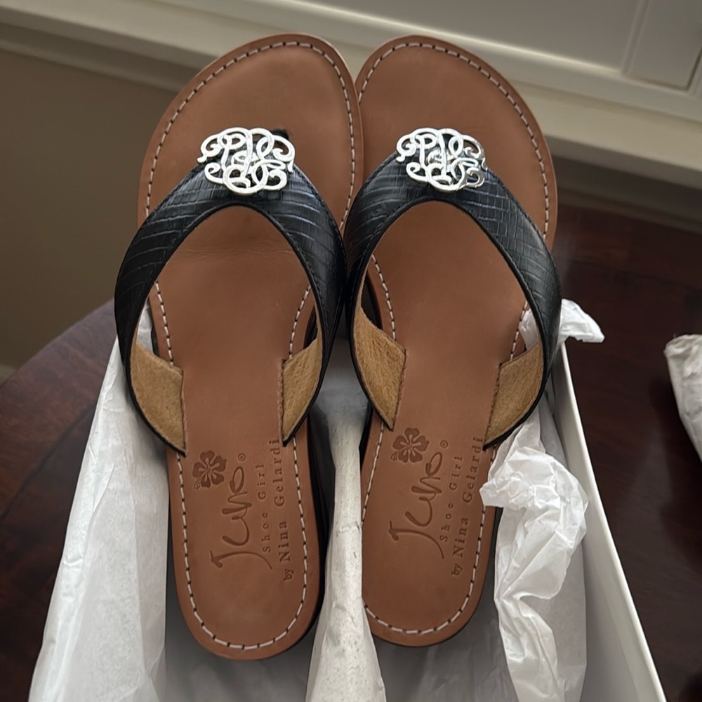 Juno Shoe Girl Mia Black Embossed Size 8 Leather Sandal